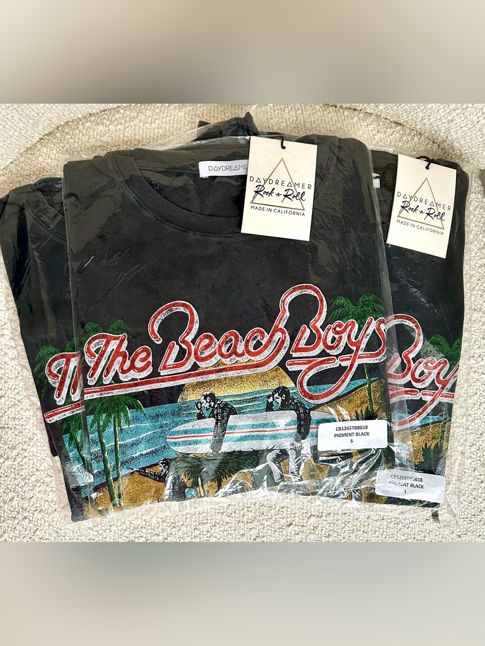 Daydreamer Beach Boys Surfin’ Safari Boyfriend Tee in Vintage Black - Picture 9 of 9